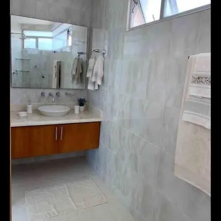 3 Bedroom In Apartment *